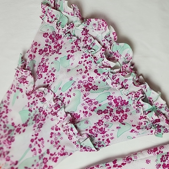 Max Studio Size Large Floral Dress with Bell Ruffle Sleeves - Picture 9 of 11